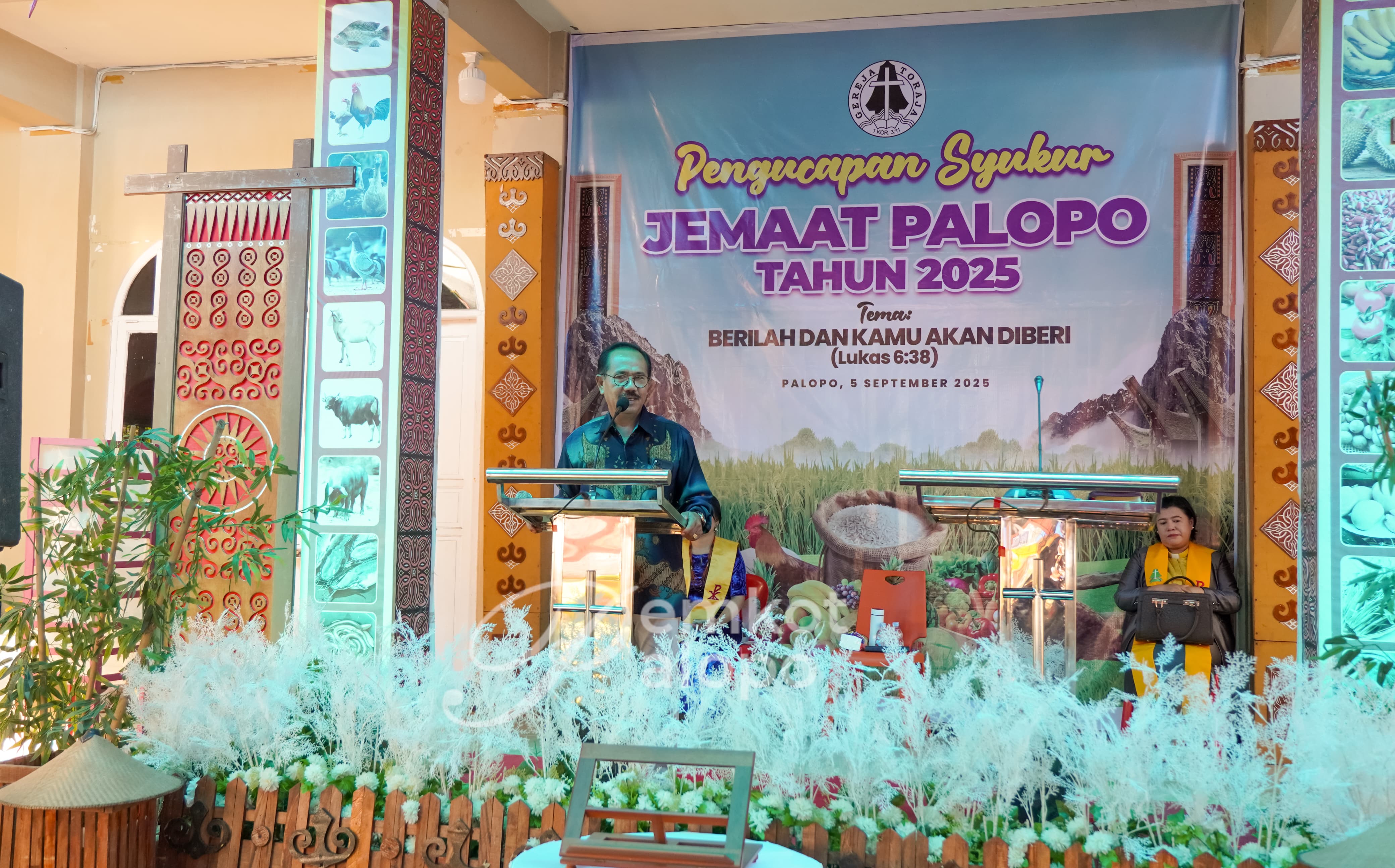 Sep Kadis Transmigrasi Palopo hadiri Ibadah Syukur Gereja Toraja